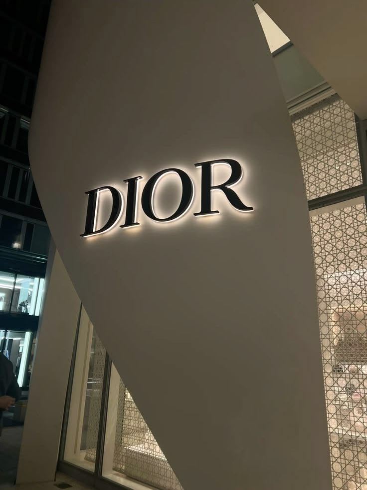 Dior fashion